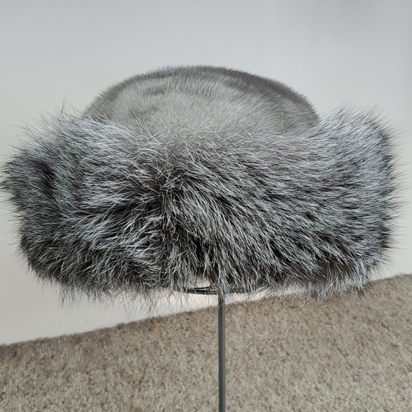 Sapphire Mink Fur Hat with Fox Fur Trim - Picture 3 of 3